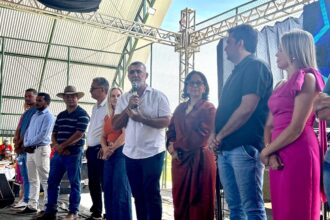 em-lizarda,-presidente-amelio-prestigia-um-dos-maiores-eventos-alusivo-ao-dia-das-maes-do-tocantins