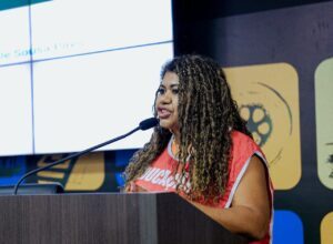 projeto-do-presidente-max-fleury,-“tempo-para-cuidar”,-destinado-a-maes-atipicas,-e-aprovado-na-camara