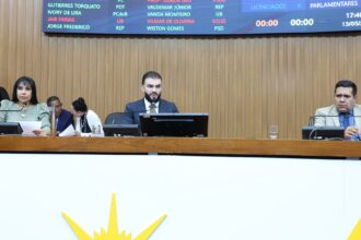 aleto-aprova-reajuste-salarial-de-4,17%-para-servidores-do-executivo-e-aposentados-do-igeprev