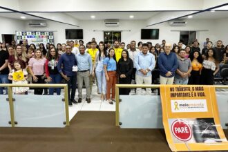 projeto-“legislativo-em-acao”-encerra-semana-nacional-da-educacao-legislativa-em-araguatins