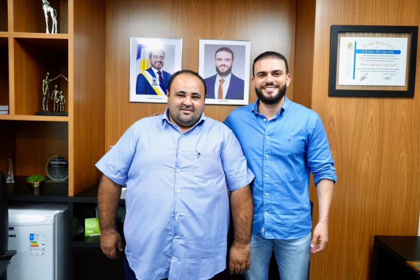 itapiratins-recebe-r$-200-mil-de-leo-barbosa-para-construcao-de-novo-campo-de-futebol-society