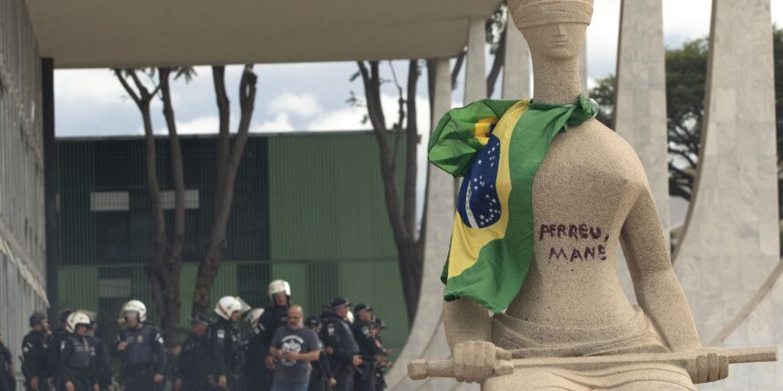 stf-nega-recurso-de-mulher-que-pichou-estatua-no-8-de-janeiro