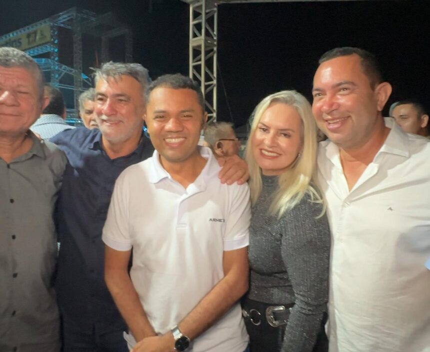 deputado-moisemar-marinho-prestigia-aniversario-de-157-de-araguatins