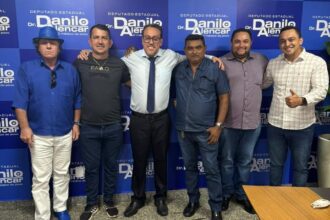 deputado-dr-danilo-retorna-as-atividades-e-recebe-prefeito-de-colinas,-dr.-kasarin