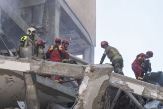 ira-diz-que-nao-havera-negociacoes-nucleares-sob-fogo-israelense