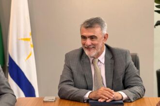 amelio-garante-r$-200-mil-para-microrrevestimento-asfaltico-do-distrito-de-macauba-em-araguatins