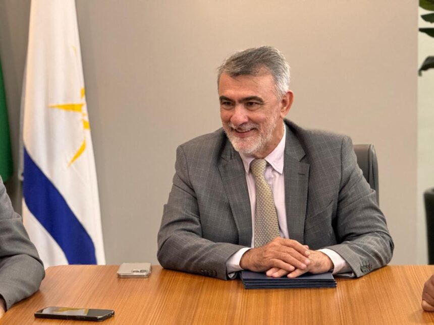 amelio-garante-r$-200-mil-para-microrrevestimento-asfaltico-do-distrito-de-macauba-em-araguatins