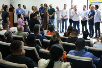 wanderlei,-gomes-e-cayres-destacam-papel-do-vereador-durante-caravana-do-legislativo-em-dianopolis