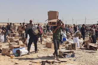 em-um-mes,-516-palestinos-foram-assassinados-buscando-comida-em-gaza