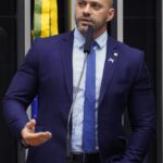 moraes-determina-que-daniel-silveira-seja-submetido-a-pericia-medica 