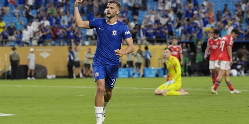 chelsea-goleia-benfica-e-encara-o-palmeiras-nas-quartas-nos-eua