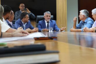 com-postura-de-intermediador,-presidente-amelio-cayres-recebe-sugestoes-para-proposta-do-zee-to