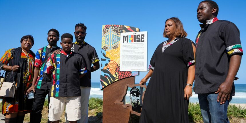 memorial-na-barra-da-tijuca-homenageia-congoles-moise,-morto-em-2022