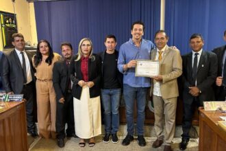 olyntho-e-homenageado-com-o-titulo-de-cidadao-aragominense