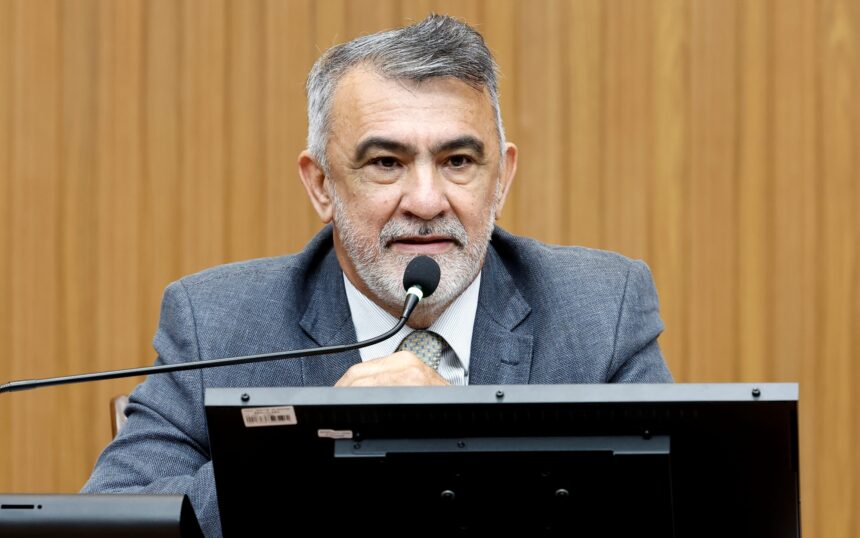 presidente-da-aleto-garante-celeridade-na-votacao-do-novo-pccr-da-educacao