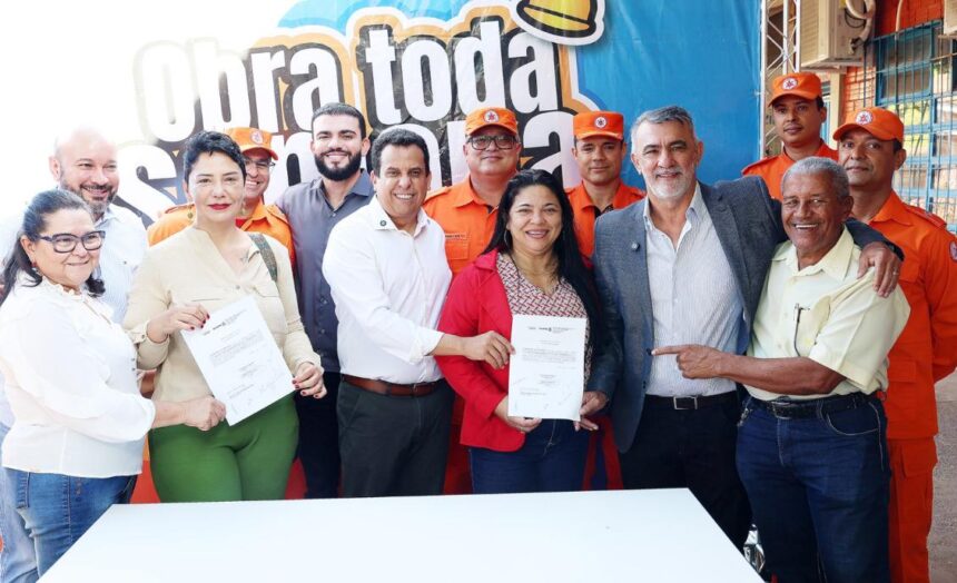 amelio-cayres-participa-de-ato-que-autoriza-obras-em-escolas-de-palmas