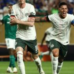 mundial:-chelsea-derrota-palmeiras-por-2-a-1-e-faz-semifinal-com-flu