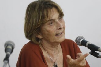 politica-brasileira-nao-enxerga-ciencia-como-solucao,-diz-pesquisadora