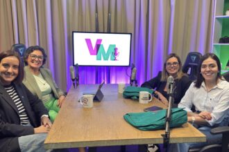 claudia-lelis-participa-de-debate-sobre-desafios-e-conquistas-das-mulheres-no-legislativo