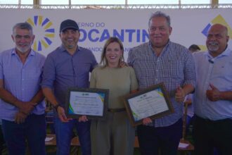 governador-garante-asfalto-na-entrada-de-formoso-a-pedido-da-deputada-claudia-lelis