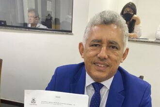 deputado-cleiton-cardoso-garante-r$-160-mil-para-ambulancia-em-pau-d’arco