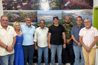 amelio-fortalece-dialogo-com-prefeitos-do-bico-em-visita-a-nazare,-aguiarnopolis-e-tocantinopolis