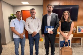 amelio-articula-implantacao-de-telefonia-movel-e-internet-no-povoado-vinte-mil-em-carrasco-bonito