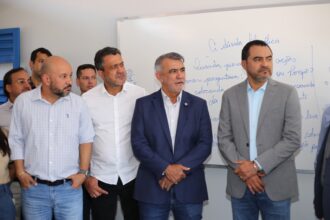 luciano-oliveira-participa-de-entrega-de-obras-e-reforca-apoio-a-educacao-tocantinense