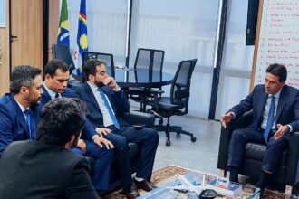 presidente-da-camara-max-fleury-comemora-reabertura-de-voos-em-araguaina