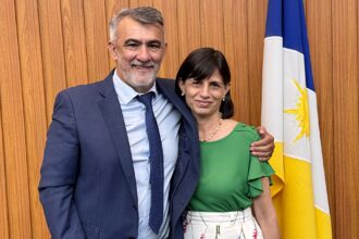 amelio-propoe-titulo-de-cidada-tocantinense-para-servidora-com-33-anos-de-carreira-na-aleto