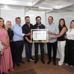 senhor-do-bonfim:-mantoan-entrega-titulo-de-cidadao-tocantinense-ao-padre-fabio-de-melo