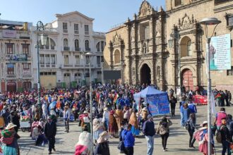 bolivia-vai-as-urnas-com-direita-favorita-e-23%-dos-votos-indefinidos