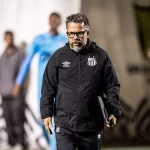 apos-goleada-humilhante,-santos-demite-o-tecnico-cleber-xavier