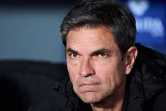 ex-tecnico-da-premier-league-aparece-no-radar-do-santos