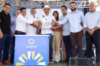 em-palmeiropolis,-amelio-cayres-reafirma-compromisso-da-assembleia-com-pccr-da-educacao