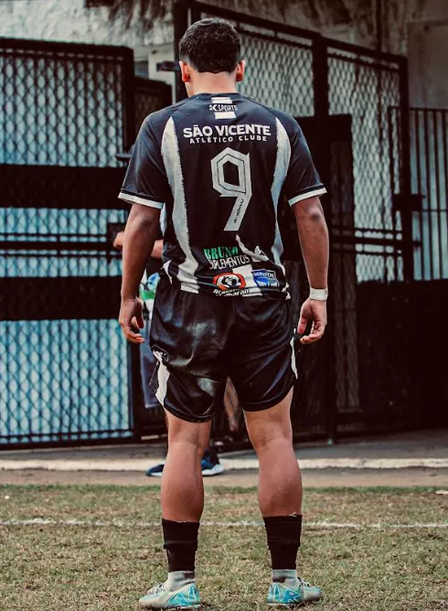 atacante-do-sao-vicente,-killa-junior-mira-o-guarani-no-mata-mata-da-copa-buh