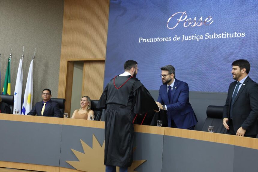 mantoan-representa-aleto-na-posse-de-novos-promotores-de-justica