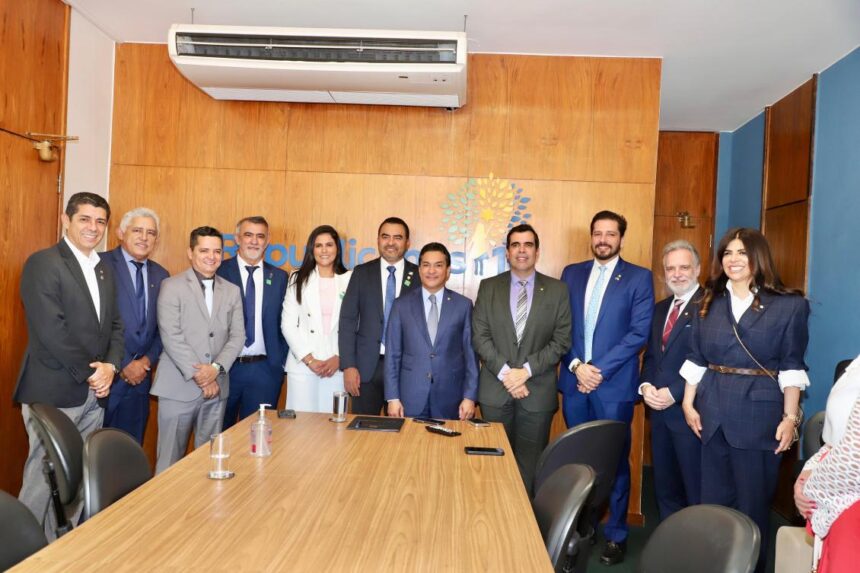 em-brasilia,-amelio-cayres-celebra-20-anos-do-republicanos-e-frisa-protagonismo-do-partido