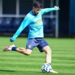 dupla-passa-por-cirurgia-e-nao-joga-mais-pelo-gremio-em-2025