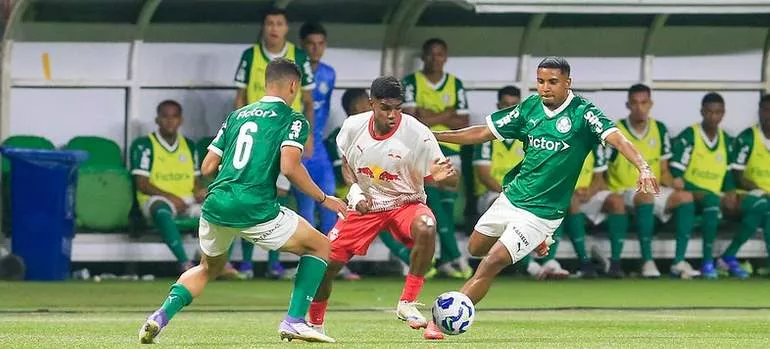 brasileiro-sub-20:-no-dia-do-111-anos,-palmeiras-e-campeao-nos-penaltis-sobre-o-red-bull-bragantino