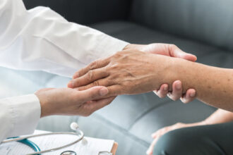 mais-medicos:-quase-1,5-mil-selecionados-comecam-a-partir-desta-quarta