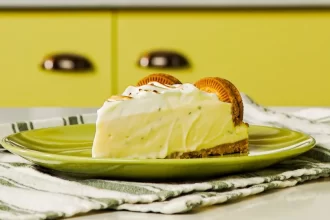 dono-e-funcionario-de-padaria-sao-indiciados-sob-suspeita-de-vender-torta-que-teria-causado-morte-em-bh