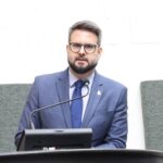 mantoan-propoe-a-criacao-do-selo-empresa-amiga-do-autista