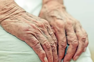 idosa-que-trabalhou-desde-os-4-anos-e-reconhecida-como-herdeira-dos-patroes