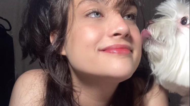 influenciadora-emilie-kiser-assume-culpa-por-morte-do-filho-em-piscina