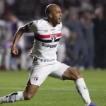 lucas-moura-passa-por-astroscopia-no-joelho-e-nao-tem-nova-lesao-detectada