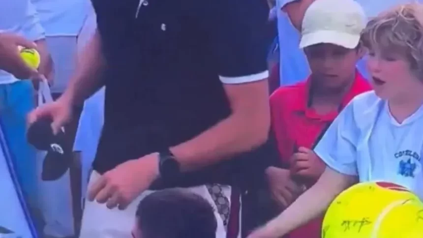 quem-e-o-homem-que-roubou-bone-autografado-de-crianca-no-us-open?