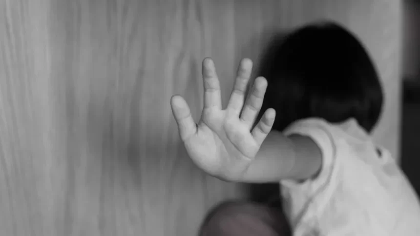 brasil-teve-67-mil-casos-de-abuso-infantil-em-2024;-adultizacao-preocupa