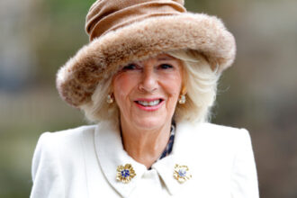 meghan-markle-mostra-filhos-nos-bastidores-da-serie-da-netflix