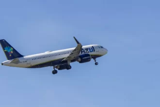 aviao-da-azul-faz-pouso-de-emergencia-no-df-apos-ameaca-de-bomba